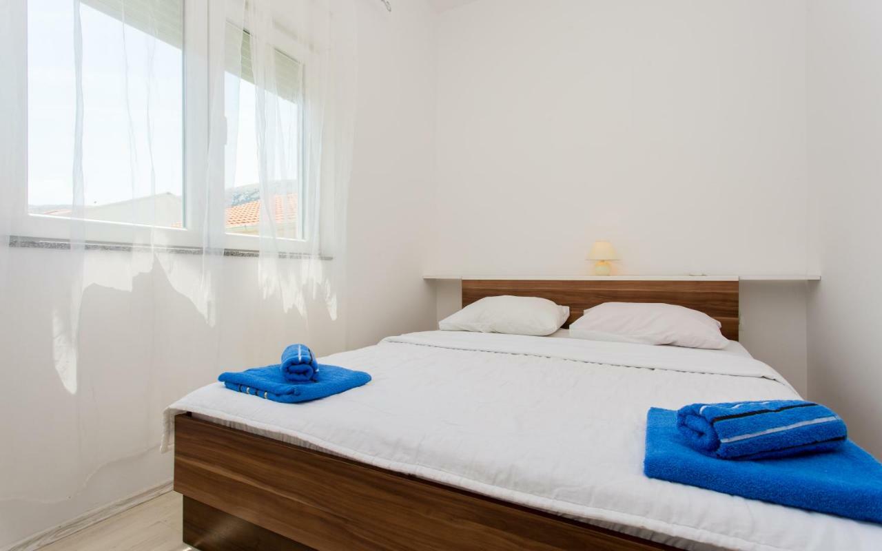 Apartment Mimi Draga Bascanska Exterior photo